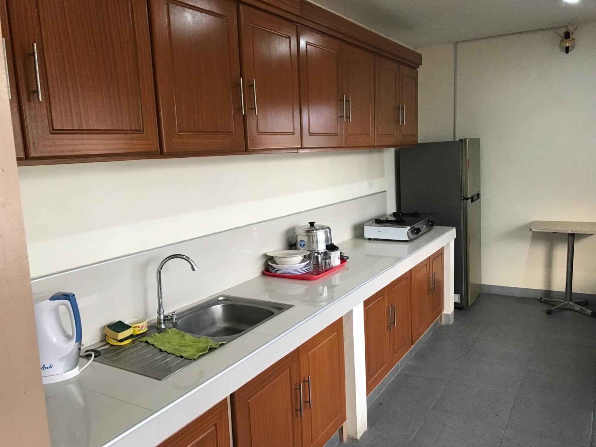 Drew Hostel Тагбиларан Сити Екстериор снимка